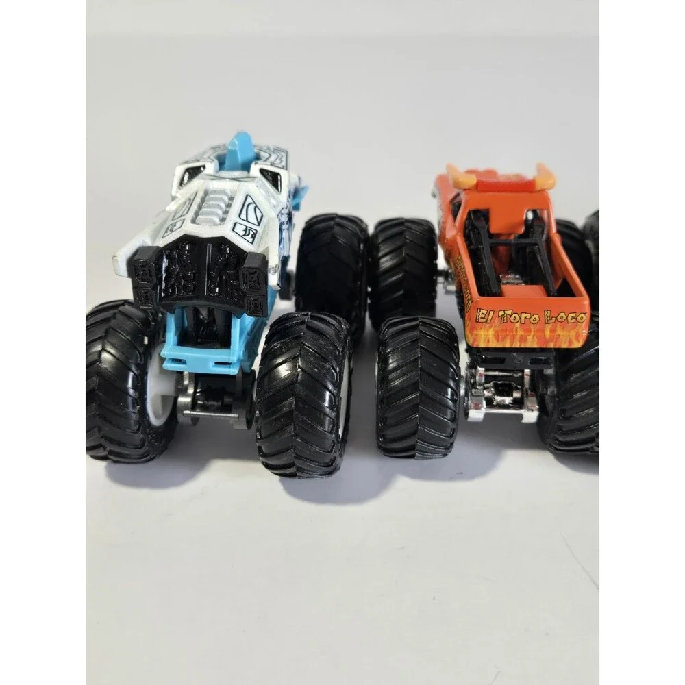 Hot Wheels Monster Trucks Lot 5 1:64 El Toro Loco Skeleton Crew Hooligan